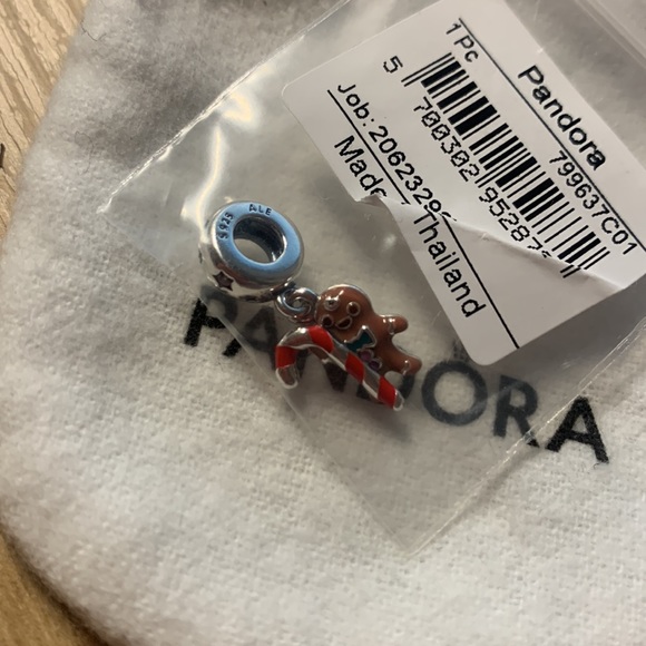 NWT Pandora Gingerbread Man Dangle Charm - Picture 2 of 7